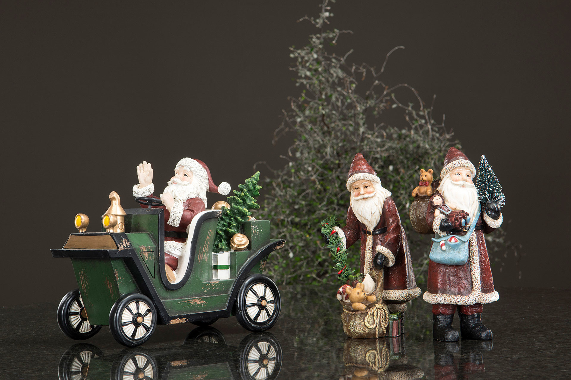 Weihnachten Weihnachtsmann mit Auto Vintage Nostalgie Landhaus Deko